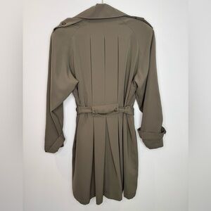 Timeless Gray Vintage Trench Coat with Cinched chain Waist double breasted